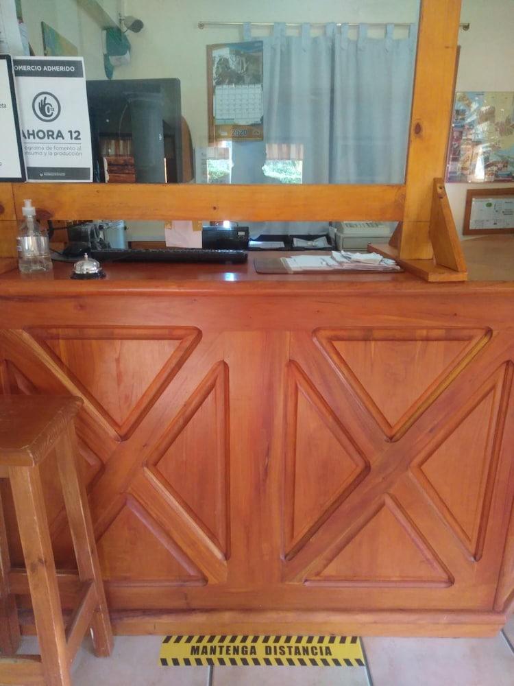 Hosteria Maiten Escondido 维拉·拉·安古斯图拉 外观 照片