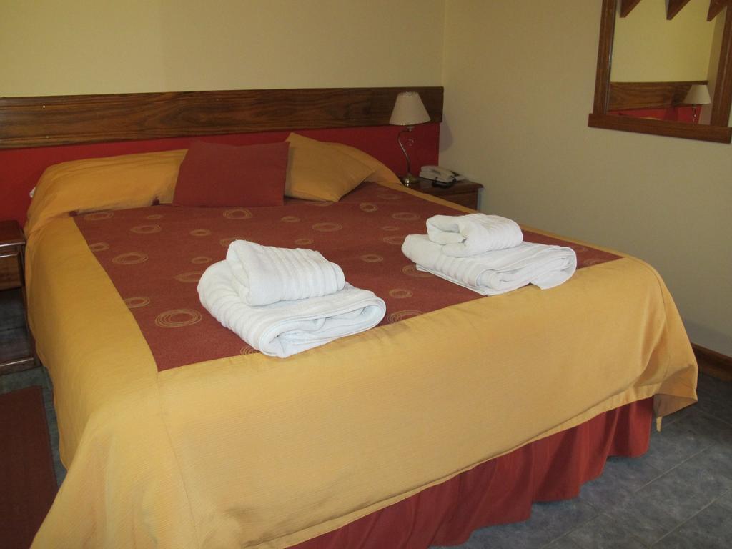 Hosteria Maiten Escondido 维拉·拉·安古斯图拉 外观 照片