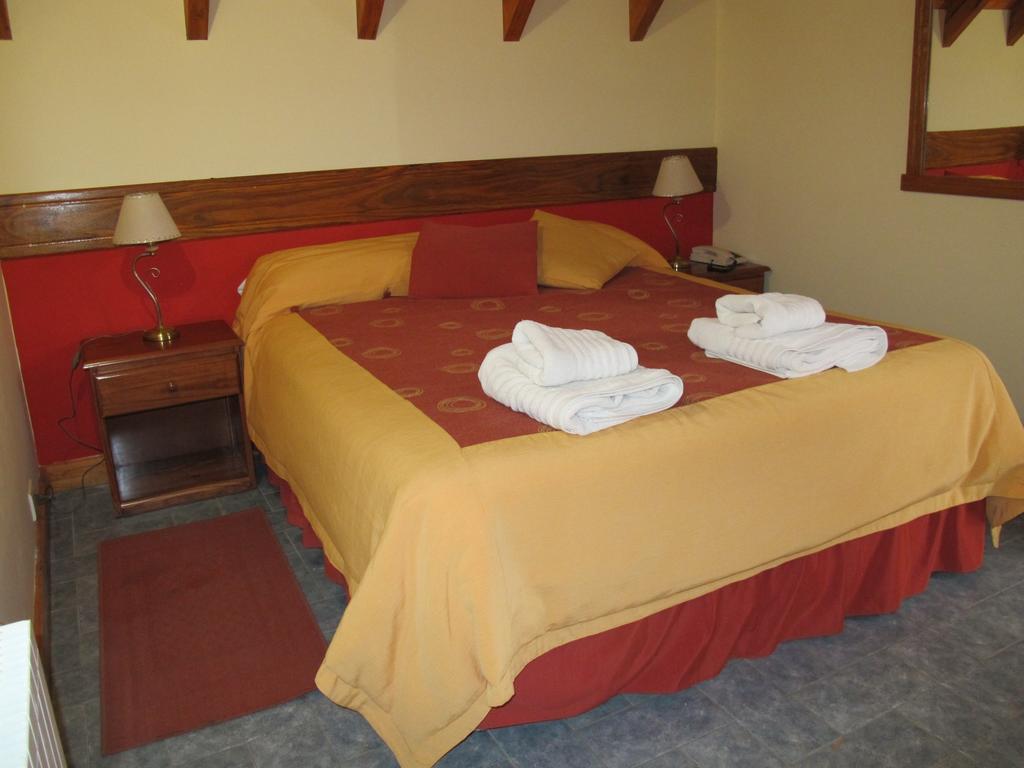 Hosteria Maiten Escondido 维拉·拉·安古斯图拉 客房 照片